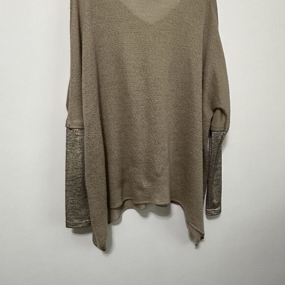Abi Ferrin Sweater Knit Top S Tan Gold Shimmer Sleeve V Neck Shark Bite Hem Thin - Picture 11 of 12